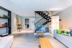 Laurel Wood Avenue (D10), Condominium #587681051